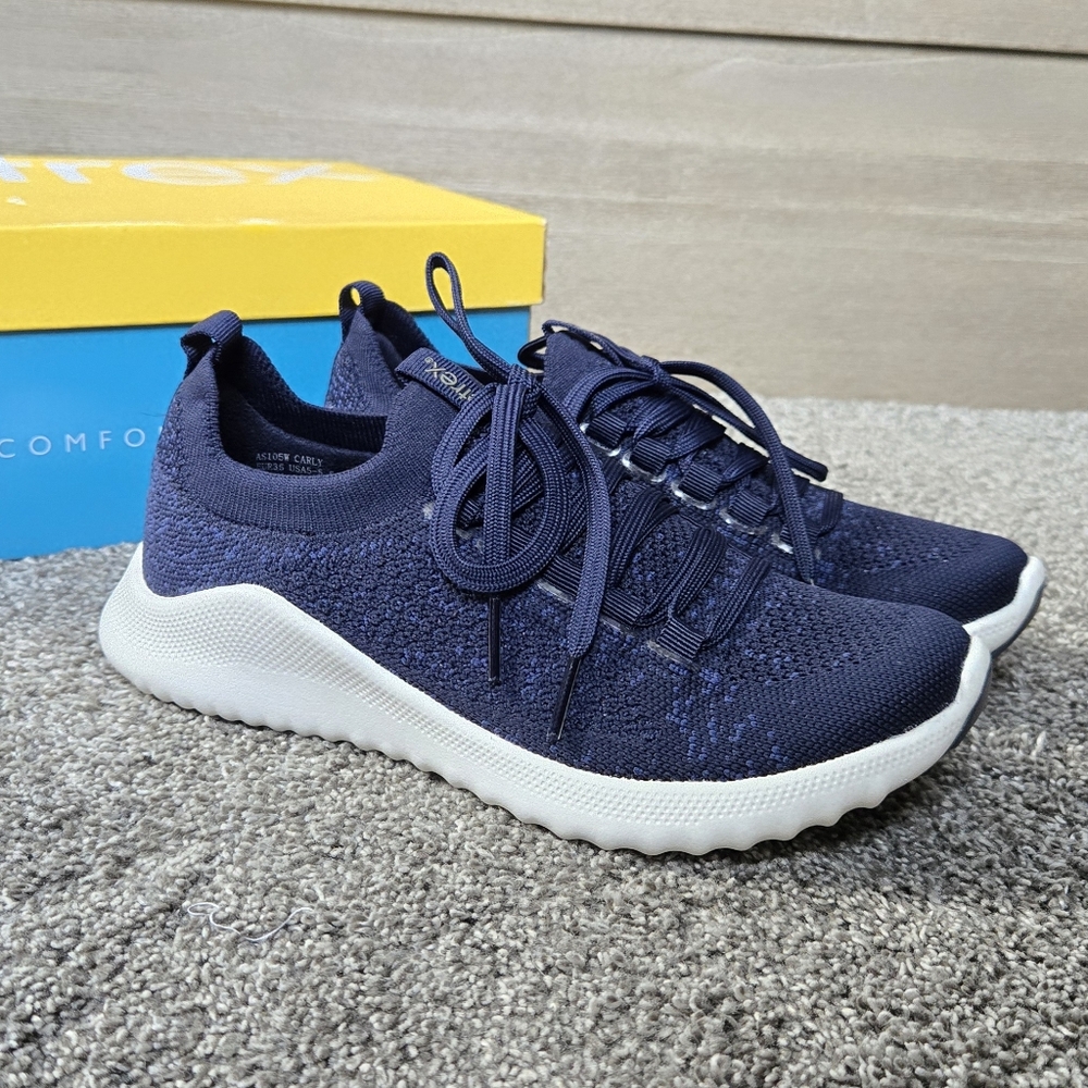 Aetrex Carly Arch Support Sneaker Navy Women's Sneakers NEW size 5-5.5